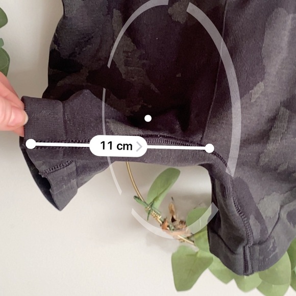 Gymshark seamless camo shorts ladies size XS S workout gym athletic - Picture 7 of 8